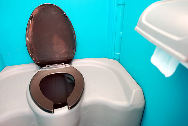 Best High-end porta potty rental  in Montesano, WA